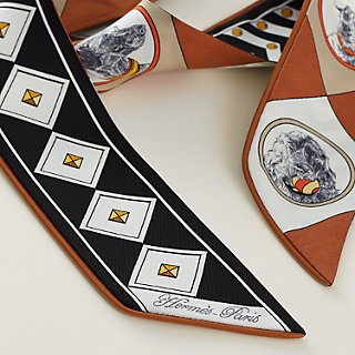 【希少品】HERMES ツイリー コリエ・エ・シアン 首輪と犬 コリエド シルク Colliers et Chiens forever Twilly - White | Hermès Mainland China